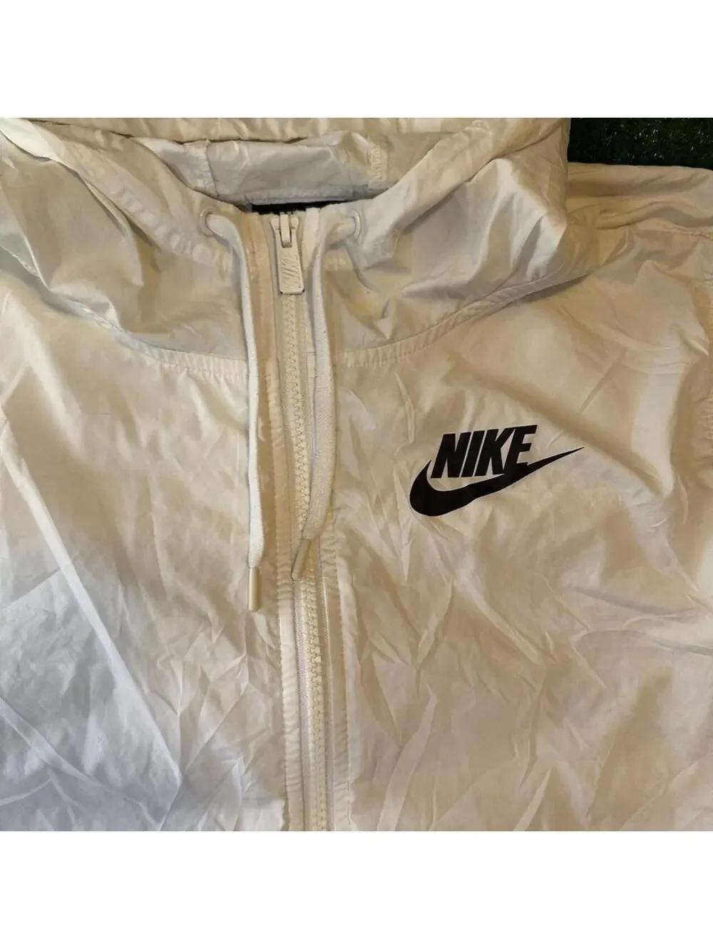 Nike women’s Windbreaker triple white